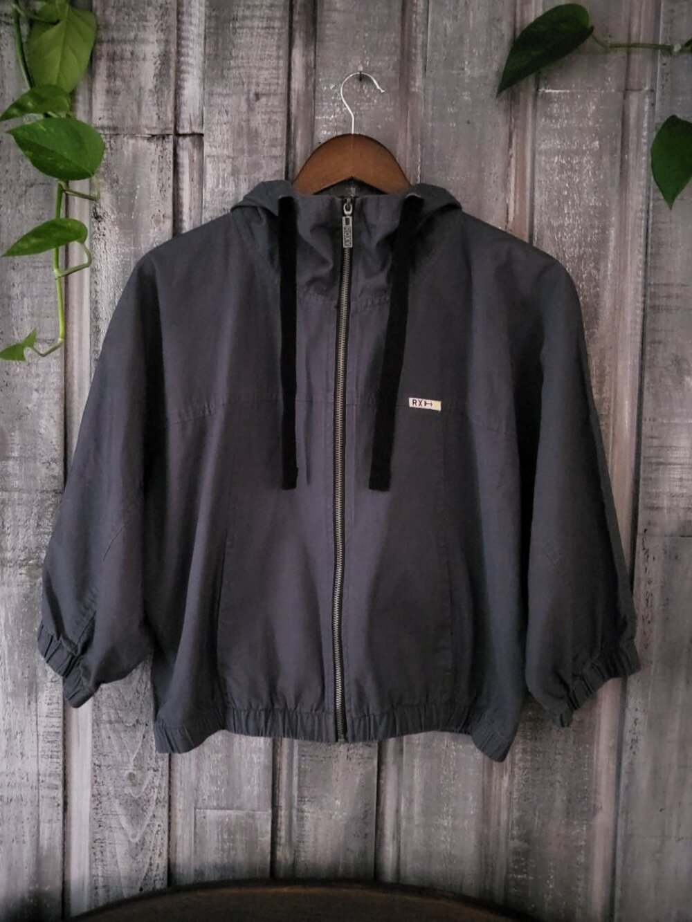 ROXY Gray Hooded Windbreaker Jacket Cropped Batwing Zip Up Large